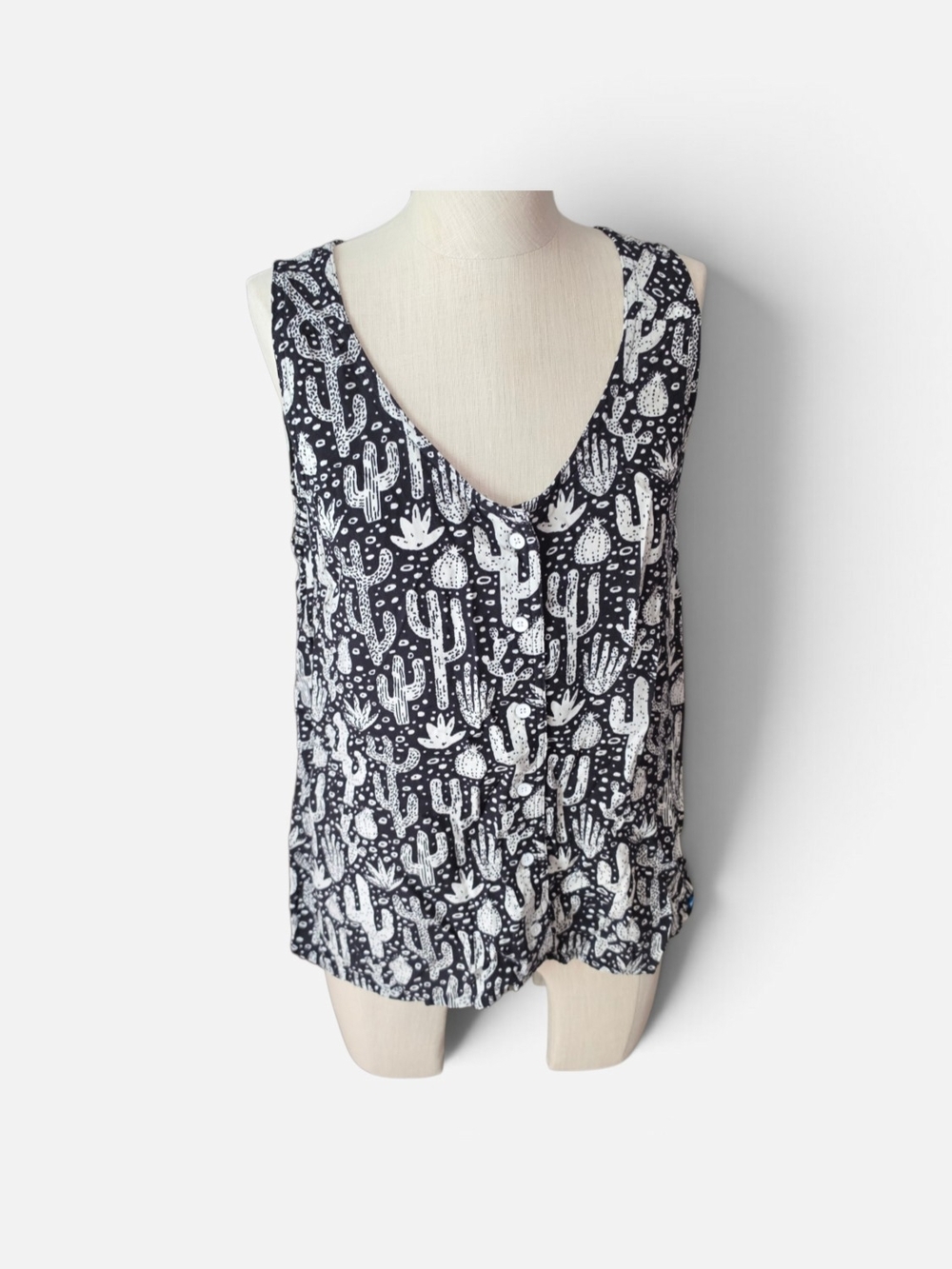 Kavu Black & White Cactus Print V-Neck Butttondown Tank
